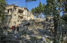 Ukraina. Rosja atakuje cele cywilne stosując "taktykę spalonej ziemi"