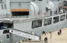 Nagranie prezydenta Sri Lanki uciekającego statkiem wojskowym z portu w Kolombo
