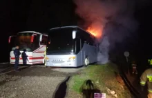 Spłonęły dwa podpalone autobusy. Jest nagroda za pomoc w ujęciu sprawców!