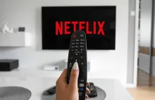 Netflix zapowiada reklamy i opłaty za współdzielenie kont