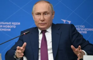 Putin zgodził się stanąć na czele nowej organizacji pionierów w Rosji