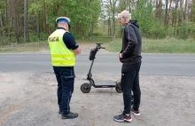 Policjanci zmierzyli prędkość. Pędził elektryczną hulajnogą 73 km/h