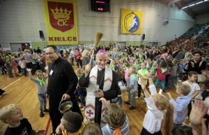 Masowy odpływ uczniów z lekcji religii. Nowe badanie CBOS