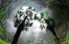 W Chinach odkryto kilkusetmetrowe zapadlisko z lasem na dnie.