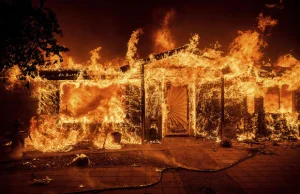 Kalifornia: gwałtownie rozprzestrzeniający się pożar. Od 0 do 50 km² w 1 dzień