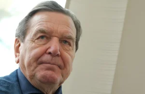 Schröder znowu pojechał do Moskwy. "Jestem na urlopie, to piękne miasto"