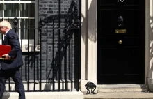 Boris Johnson nie chce zrezygnować z funkcji premiera