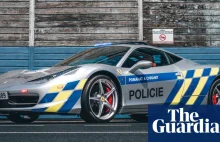 Czeska policja przerobiła skonfiskowane Ferrari na radiowóz pościgowy