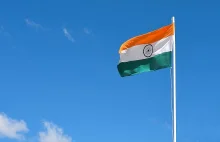 Indie: Kilkudziesięciu uczniów zaszczepiono przeciw Covid-19 tą samą strzykawką