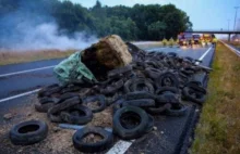 Holenderscy rolnicy zablokowali autostrady. W ruch poszły płonące opony