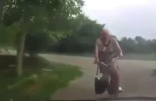 Jechała baba na rowerze