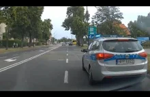 Policja zatrzymuje kierowcę - niepotrzebnie Pan titał