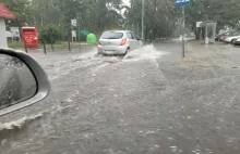 Ulice Wrocławia po obfitych opadach deszczu. [ZDJĘCIA/WIDEO