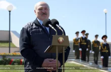 „Kto chce żyć po białorusku – drzwi otwarte”. Łukaszenka oferuje obywatelstwo