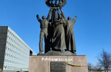 Pomnik podarowany przez Moskwę zdemontowany w Helsinkach.