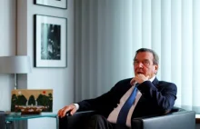 Gerhard Schroeder pozwał Bundestag. Chodzi o jego biuro i personel
