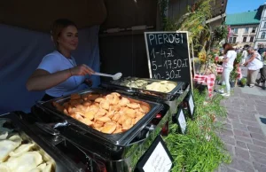 Miłośnicy pierogów na krakowskim festiwalu łapią się za głowę