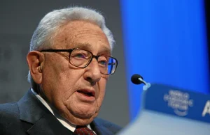 Kissinger: Jesteśmy na krawędzi wojny z Rosją i Chinami.
