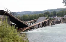 Norwegia. Zawalił się czynny most. Do rzeki wpadły auta