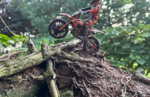 Motocrossy niszczą góry potoki i lasy - DIY