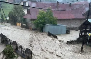 Woda wdarła się na posesje. Nawałnice przechodzą przez Małopolskę i Śląsk