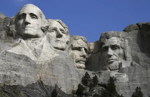 Mroczna historia Góry Rushmore