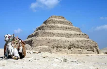 Pierwsze egipskie piramidy. Minęło 100 lat zanim wymyślono jak należy je...