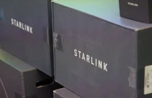 Polska przekazuje ukrainie 5000 terminali internetu satelitarnego Starlink