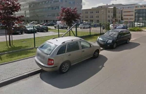 Od września koniec z parkowaniem na chodnikach w Polsce. Zmienia się prawo