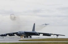 Bombowiec strategiczny USA, B-52 w Polsce. Potrafi przenosić bomby atomowe