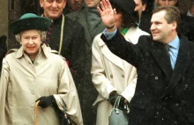 Elżbieta II była w Polsce tylko raz. Gościli ją Kwaśniewski i Cimoszewicz