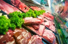 Co trzeci Polak szuka w dyskontach promocji na mięso