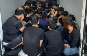 Turek z polską wizą przemycił busem do Niemiec 29 nielegalnych migrantów