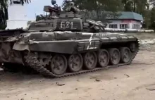 Ukraińscy żołnierze na patrolu znajdują opuszczone rosyjskie czołgi