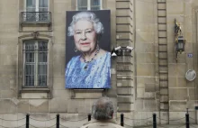 W. Brytania: Kolejka do trumny z ciałem królowej przekracza 5 km