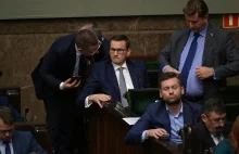 Rząd potraktował Polaków jak totalnych kretynów. Czy na to zasługują?