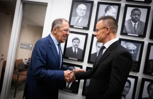 Sojusz Orbana z Rosją trwa. Szef węgierskiej dyplomacji: nie będzie pokoju...