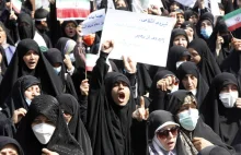 Irański prezydent wzywa do rozprawy z protestującymi po śmierci młodej kobiety