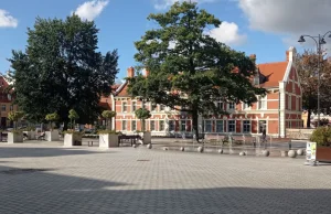 Beton zamiast zieleni. Mieszkańcy Starogardu Gd. skarżą się na nowy rynek