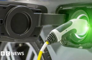 UK. Koszt jazdy "elektrykiem" ładowanym przy autostradzie zrównał się z paliwem.
