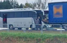 Ciężarówka zderzyła się z autobusem, którym jechało 27 dzieci AKTUALIZACJA