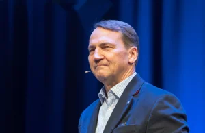 Sikorski znów o eksplozji przy Nord Stream. "To dobre dla Polski"