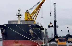 Gdański port węglem zasypany. W drodze kolejne 14 statków i miliony ton...