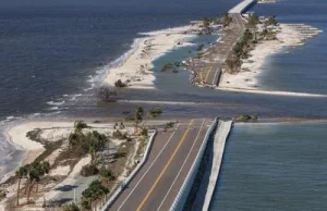 Zdjęcia z Florydy zdewastowanej przez huragan Ian.