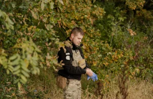 Reportaż o ukraińskim kapitanie zbierającym zwłoki Rosjan (ang.)