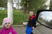 Dzieci witają ukraińskie wojsko