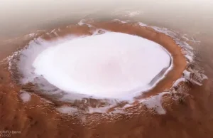 Oszałamiające wideo ESA z lodowego krateru Korolewa na Marsie