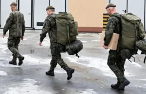 Sondaż. Polacy nie chcą powrotu obowiązkowej służby wojskowej.
