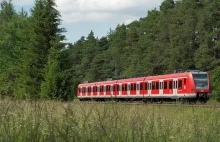 Niemcy zamieniają. Koniec obowiązku maseczek w samolotach, początek w pociągach