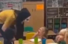 Pracownicy przedszkola w USA używają maski z "Krzyku" do terroryzowania dzieci